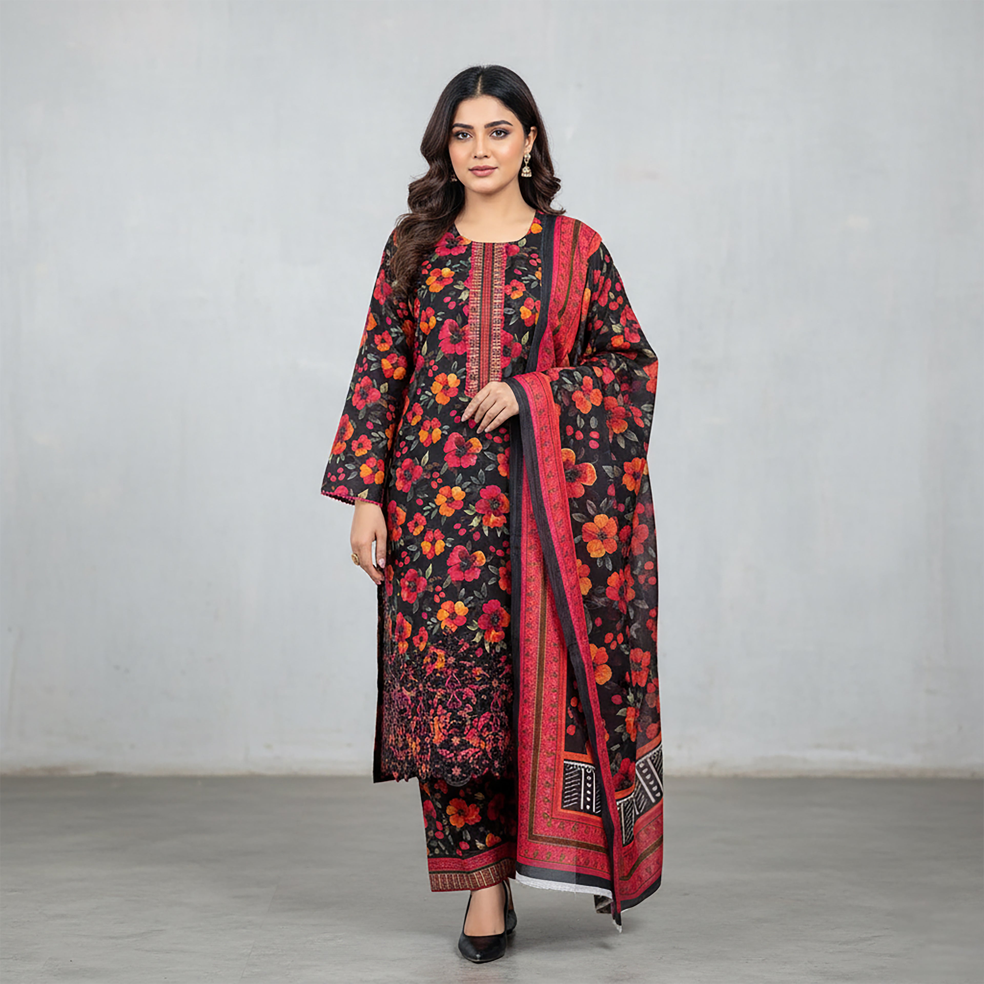 Gulnaar Noir - 3-piece Stitched Print+ Embroidery